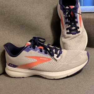 Brooks Launch Women's Athletic Shoes - Grey and Purple